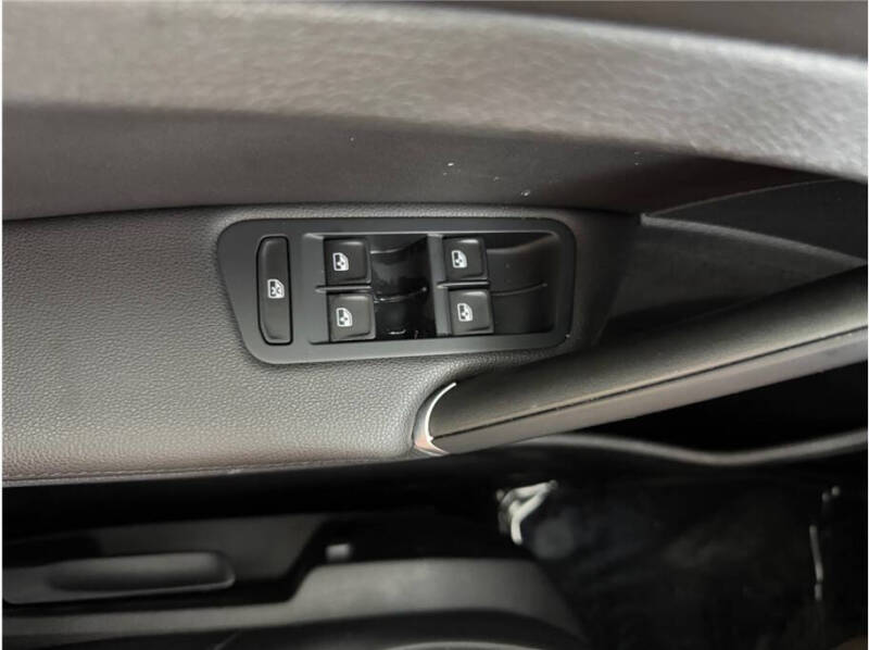 2019 Volkswagen e-Golf SEL Premium