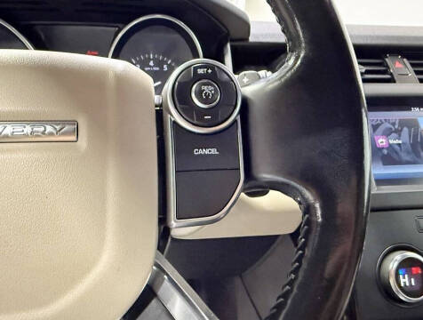 2017 Land Rover Discovery SE