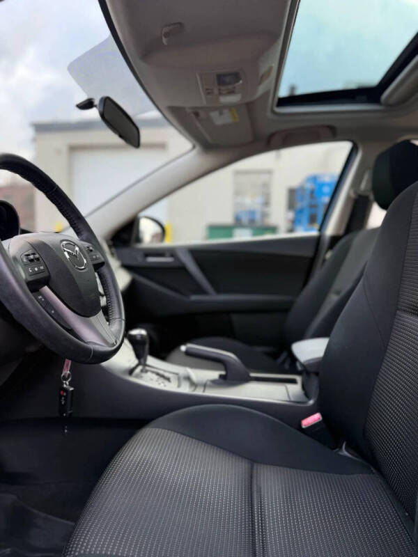 2012 Mazda MAZDA3 i Touring