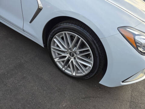 2020 Genesis G70 2.0T