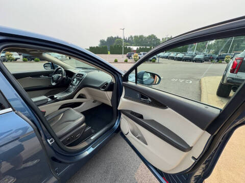 2019 Lincoln Nautilus Select