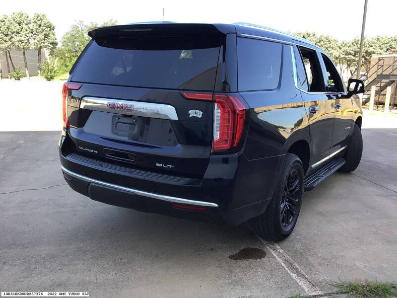2022 GMC Yukon SLT