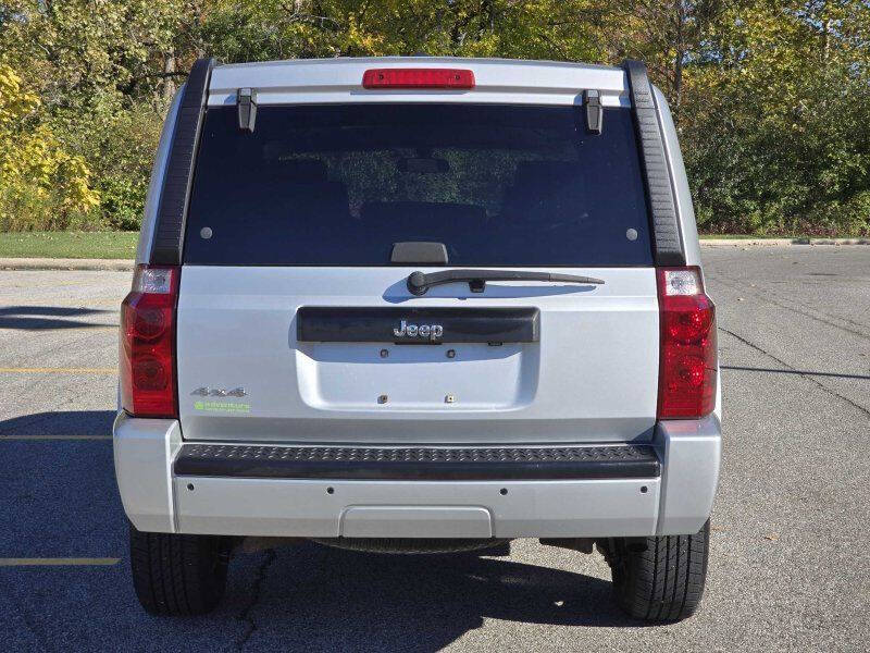 2008 Jeep Commander Sport