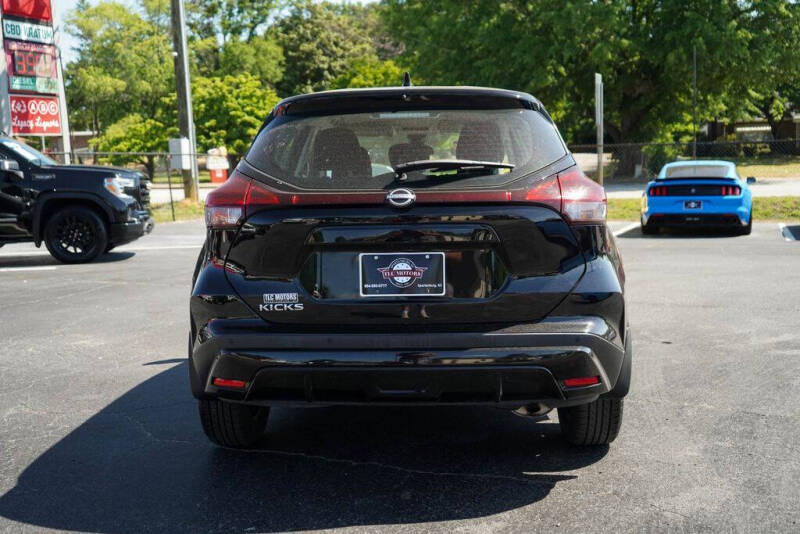 2022 Nissan Kicks S