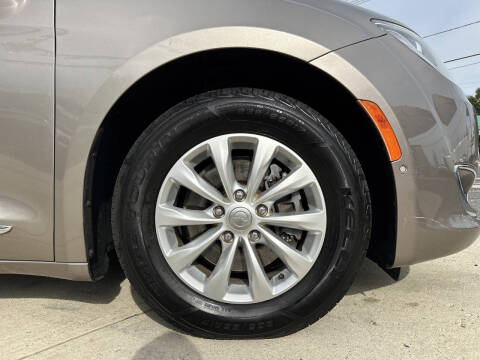 2018 Chrysler Pacifica Touring L