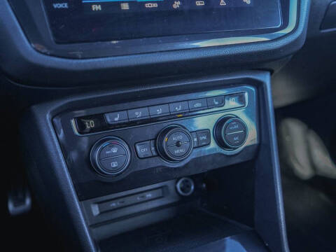 2021 Volkswagen Tiguan SE R-Line Black