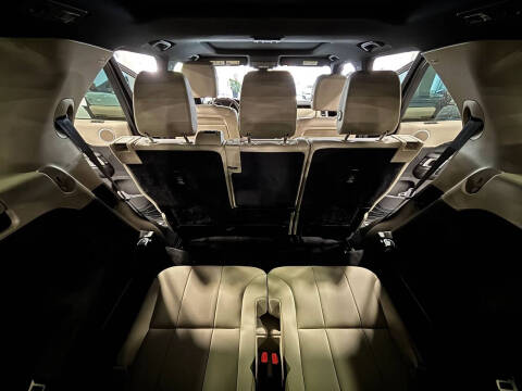 2017 Land Rover Discovery SE