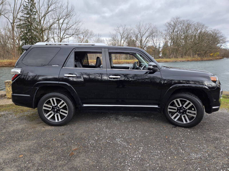 2015 Toyota 4Runner Limited photo 8