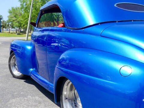 1948 Ford Super Deluxe