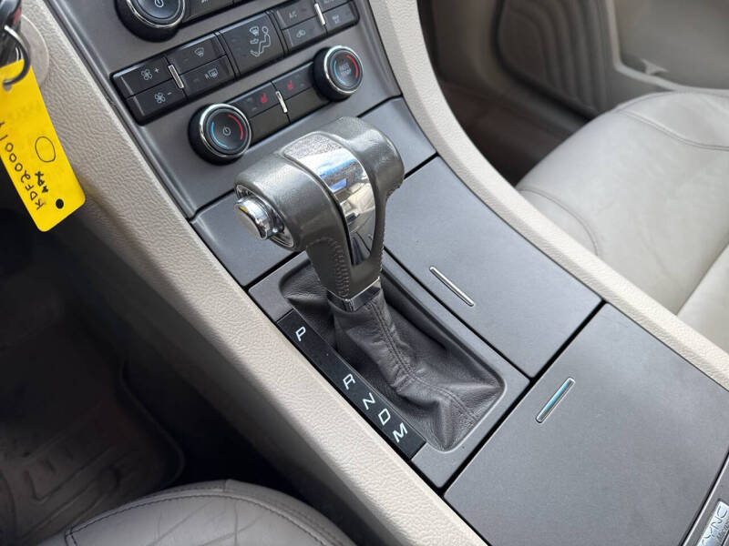 2010 Ford Taurus SEL