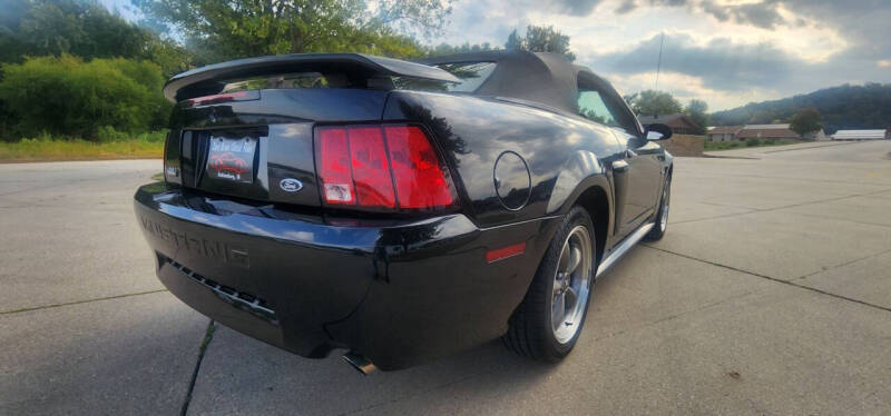 2003 Ford Mustang