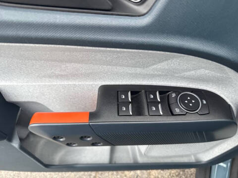 2022 Ford Maverick XL