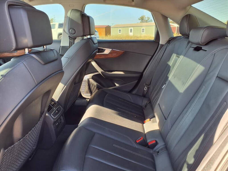 2022 Audi A4 quattro Premium Plus 40 TFSI