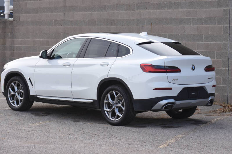 2023 BMW X4 xDrive30i