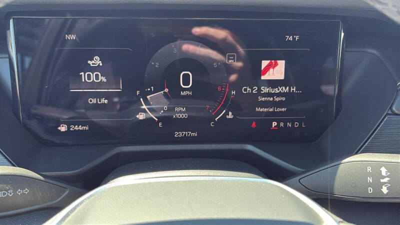 2025 GMC Acadia Elevation