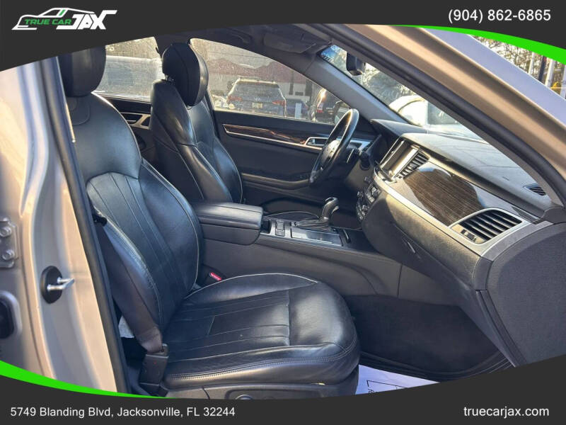 2015 Hyundai Genesis