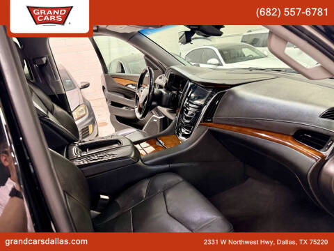 2017 Cadillac Escalade Luxury