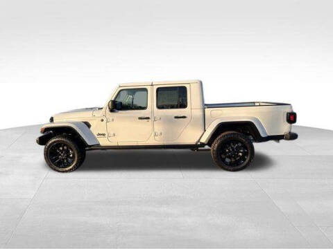 2024 Jeep Gladiator NightHawk