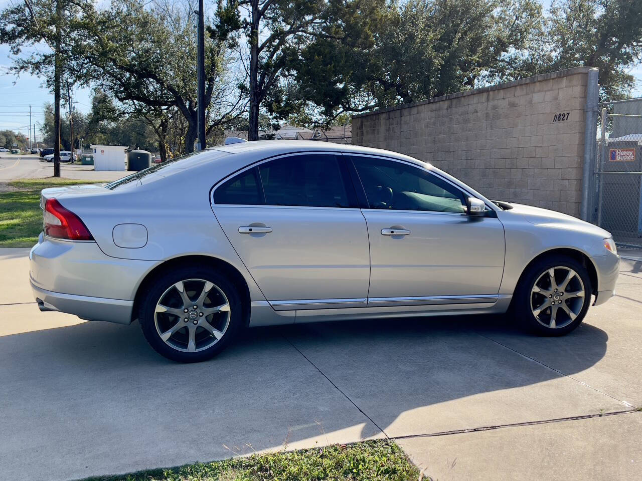 Used Car 2010 Volvo S80  3.2 4dr Sedan For Sale Under $10,000 In Austin, Texas