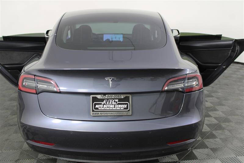 2021 Tesla Model 3 Standard Range Plus
