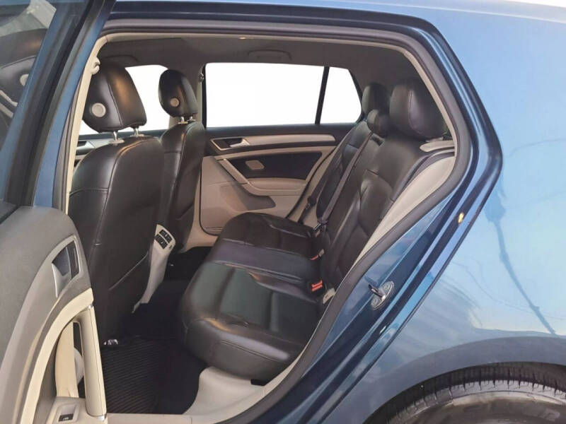 2016 Volkswagen Golf