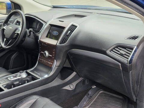 2020 Ford Edge Titanium