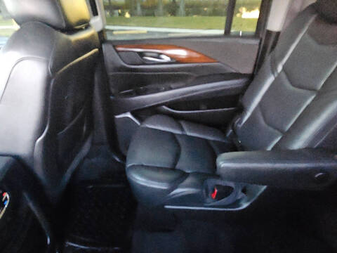 2017 Cadillac Escalade ESV Premium Luxury