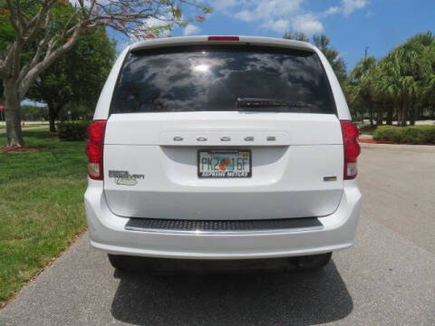 2014 Dodge Grand Caravan SE