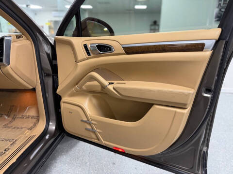 2012 Porsche Cayenne Tiptronic