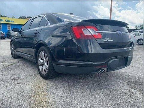 2011 Ford Taurus SEL