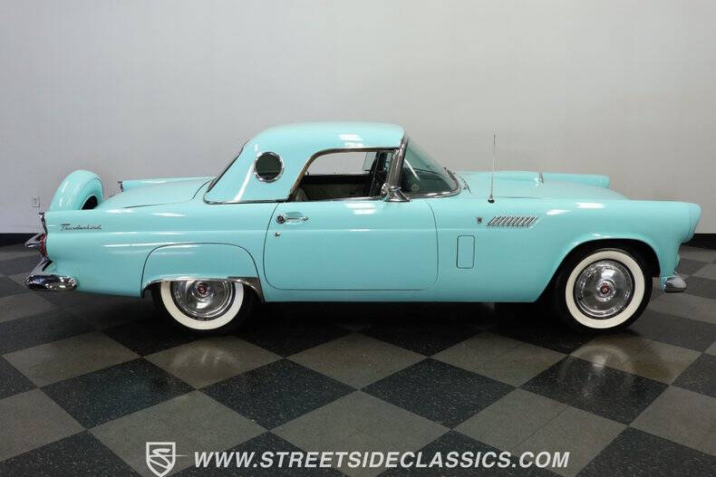 1956 Ford Thunderbird