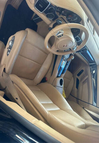 2011 Porsche Panamera 4