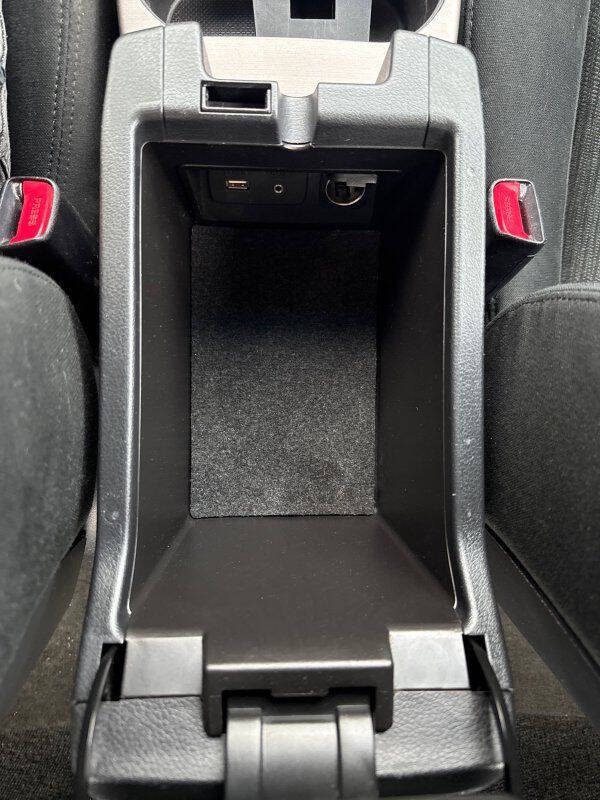 2013 Subaru Legacy 2.5i Premium