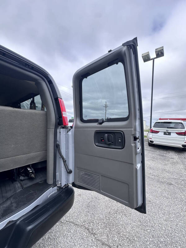 2020 Chevrolet Express LS 3500