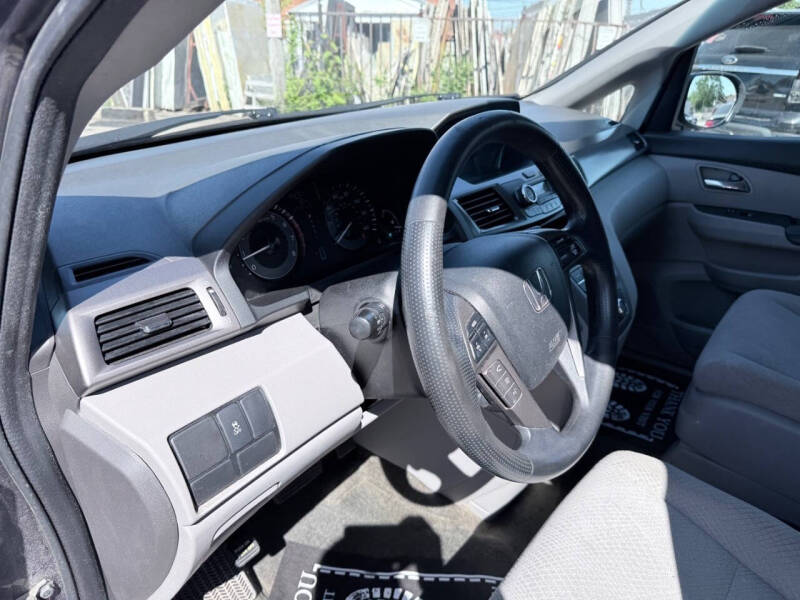 2016 Honda Odyssey LX