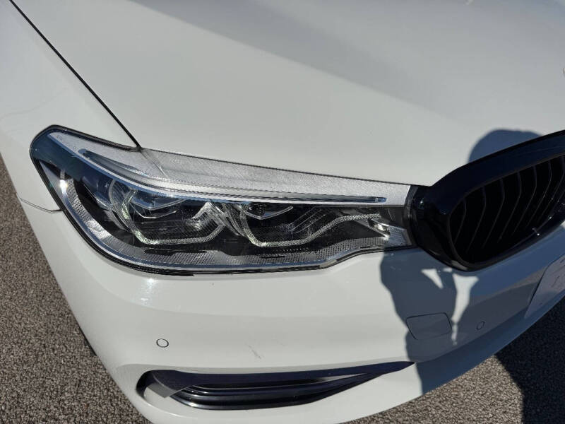 2018 BMW 5 Series 540i