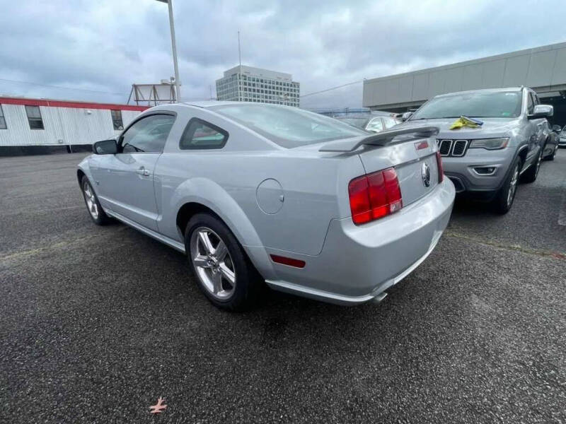 2007 Ford Mustang GT Deluxe