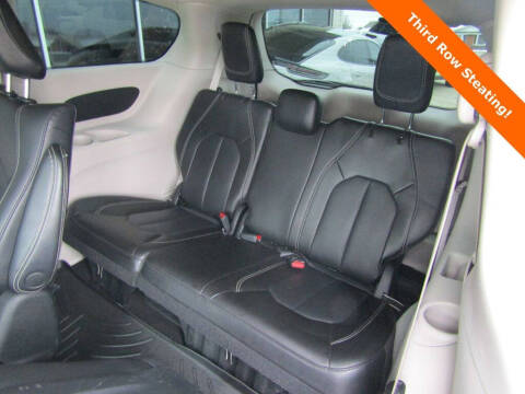 2023 Chrysler Pacifica Plug-In Hybrid Touring L