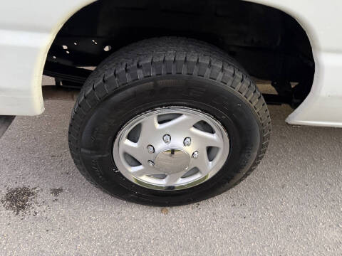 2009 Ford E-Series E-250