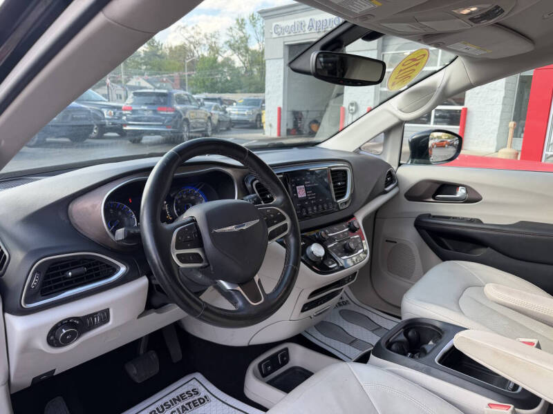2018 Chrysler Pacifica Touring L Plus