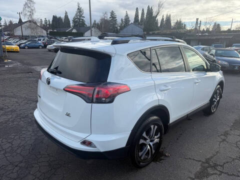 2017 Toyota RAV4 LE