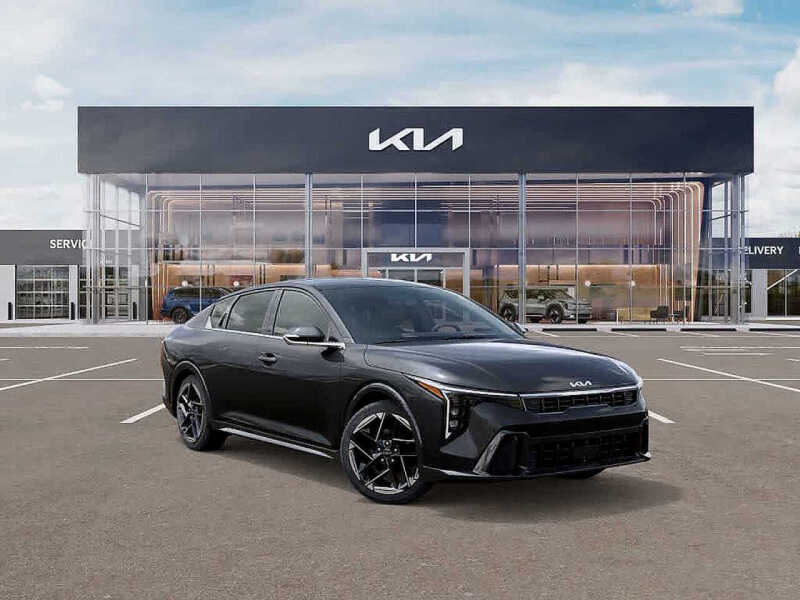 2025 Kia K4 GT-Line