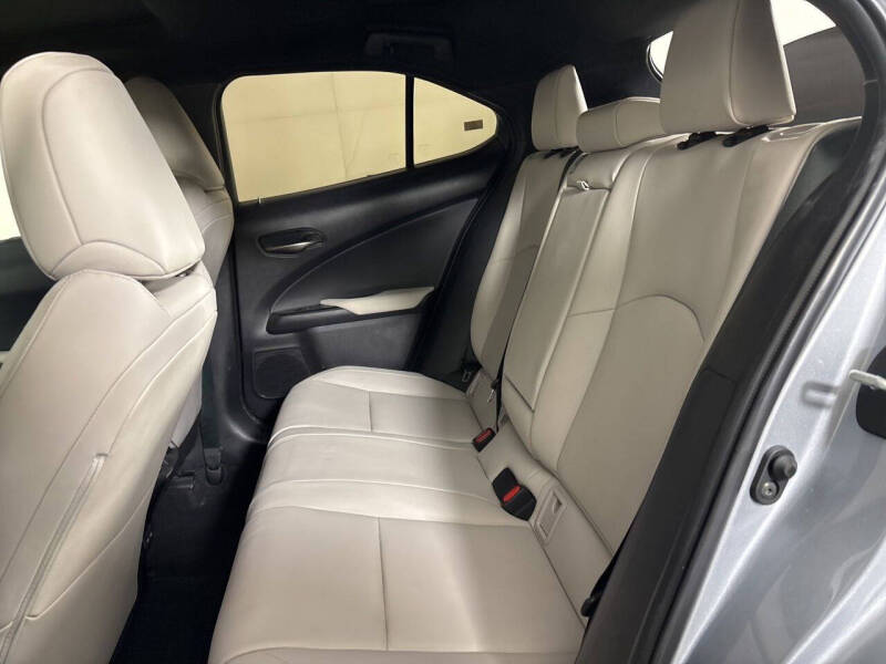 2023 Lexus UX 250h Premium