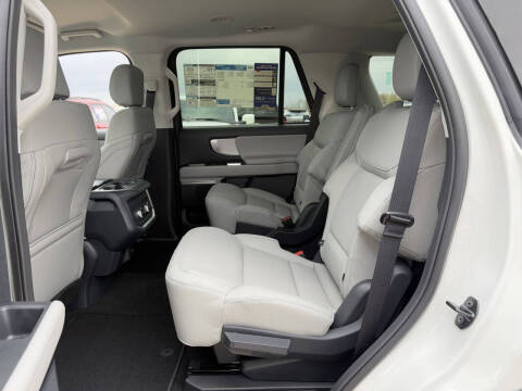 2026 Ford Expedition Active