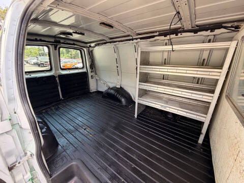 2017 Chevrolet Express 2500