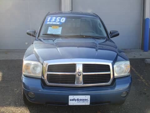 2006 Dodge Dakota for sale at Sally & Assoc. Auto Sales Inc. in Alliance OH