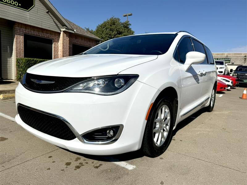 2020 Chrysler Pacifica Touring L
