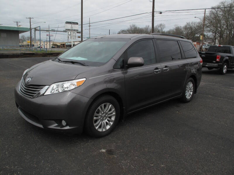 2013 Toyota Sienna for sale at Brannon Motors Inc in Marshall TX