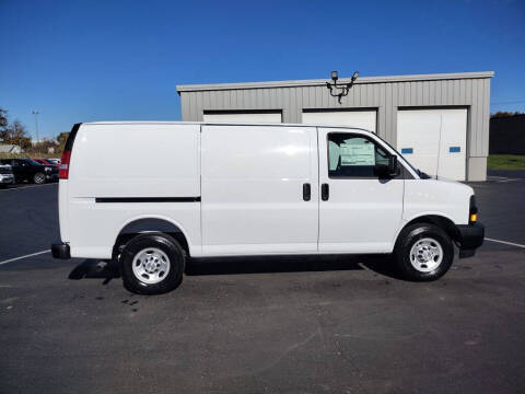 2025 Chevrolet Express 2500