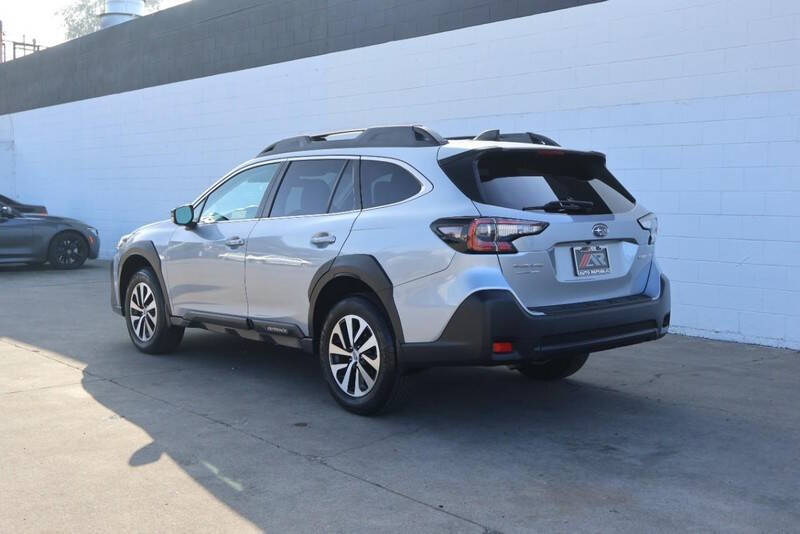 2023 Subaru Outback Premium